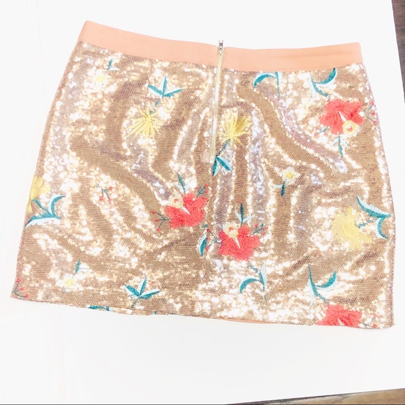 Promesa Dresses & Skirts - [Promesa] Pink Floral Print Sequin Mini Skirt